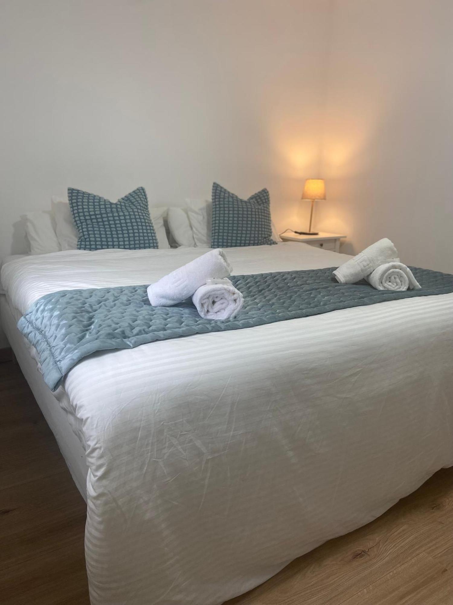 Dh Apartamento Turistico Onís 外观 照片